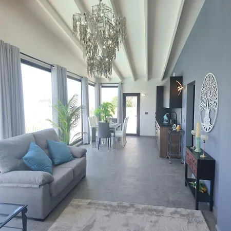 Aurae Villa