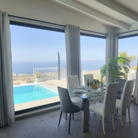 Aurae Villa *